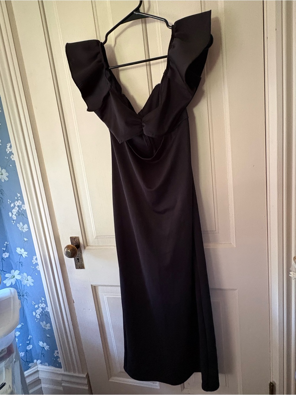 SHEIN Black Ruffle-Shoulder Maxi Dress